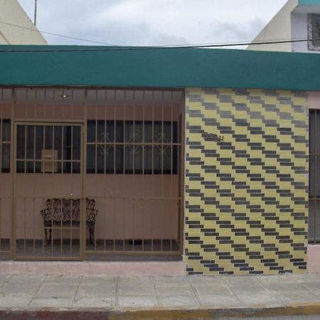 Casa 3 Torres En El Barrio Santiago, Centro. Villa Mérida Kültér fotó