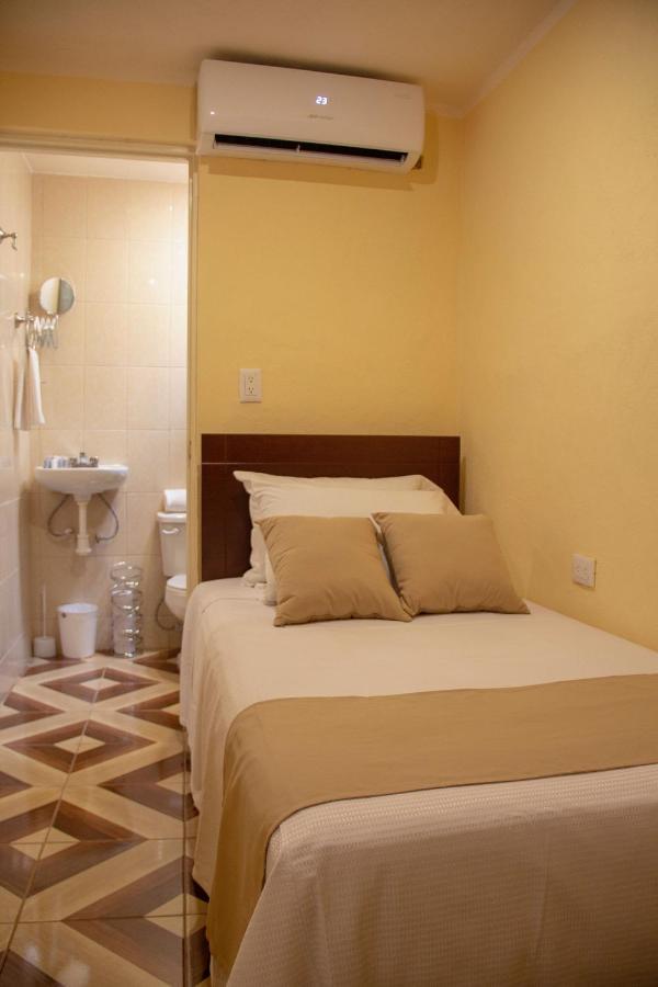 Casa 3 Torres En El Barrio Santiago, Centro. Villa Mérida Kültér fotó